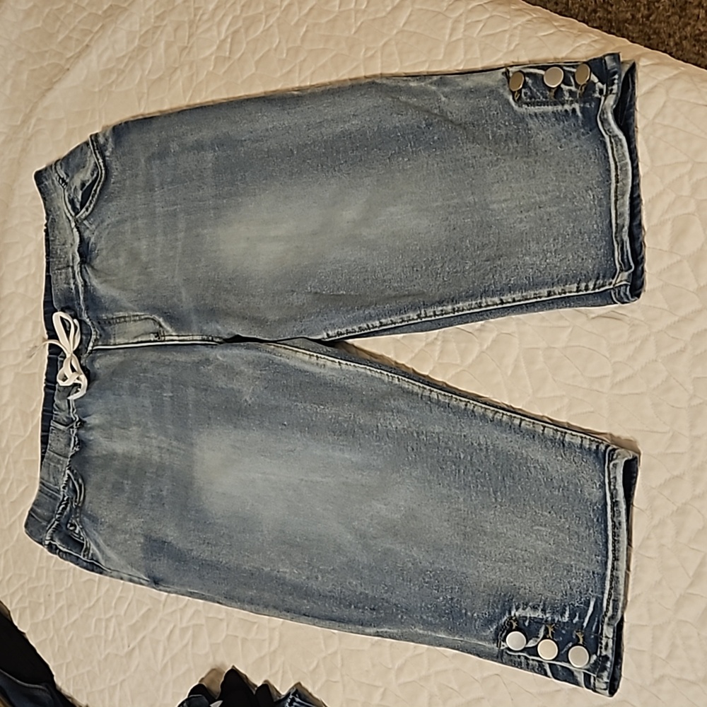 Jeans - Picture 4 of 5